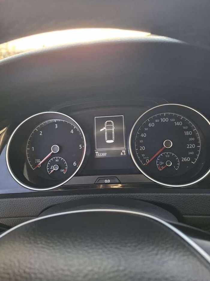 Volkswagen Golf Variant Golf VII Variant Diesel 1.6 TDI Sound Sondermodell